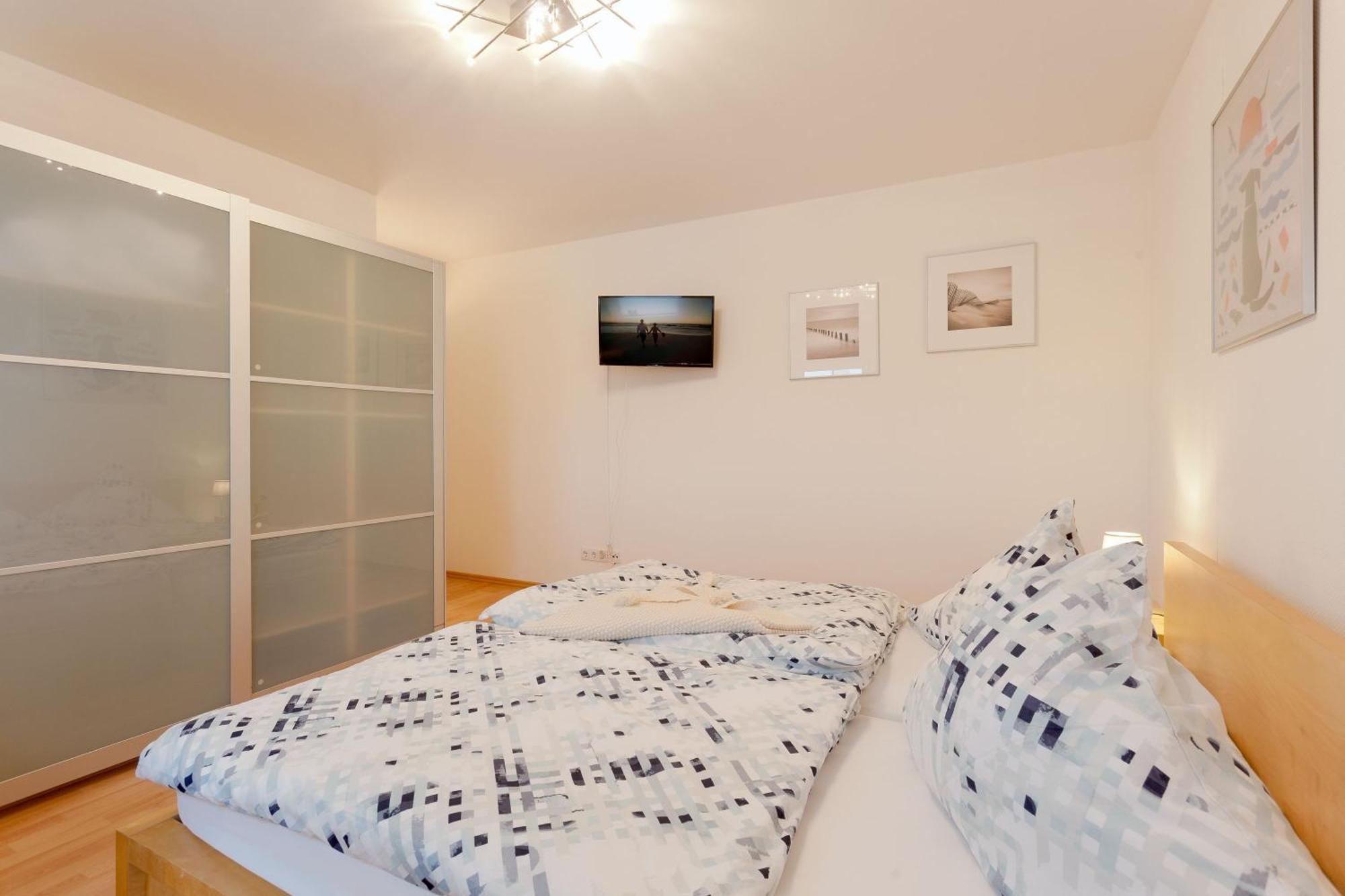 Fh Das Blaue Haus Am Peenestrom พีเนมุนเดอ ภายนอก รูปภาพ